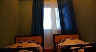 Гостиница Emir Астрахань Двухместный номер с 2 отдельными кроватями-4