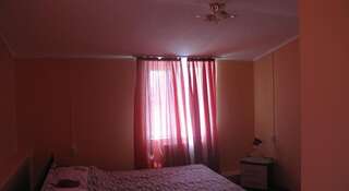 Гостиница Emir Астрахань Улучшенный номер с кроватью размера "king-size"-1
